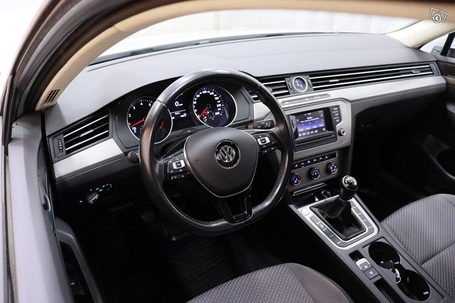 Volkswagen Passat 14