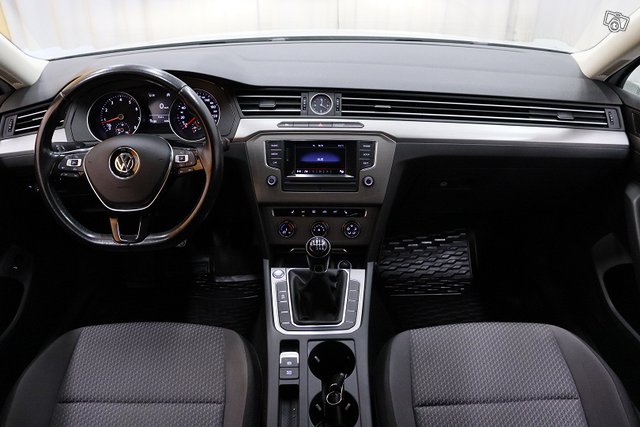 Volkswagen Passat 15