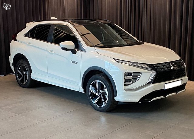 MITSUBISHI ECLIPSE CROSS 1