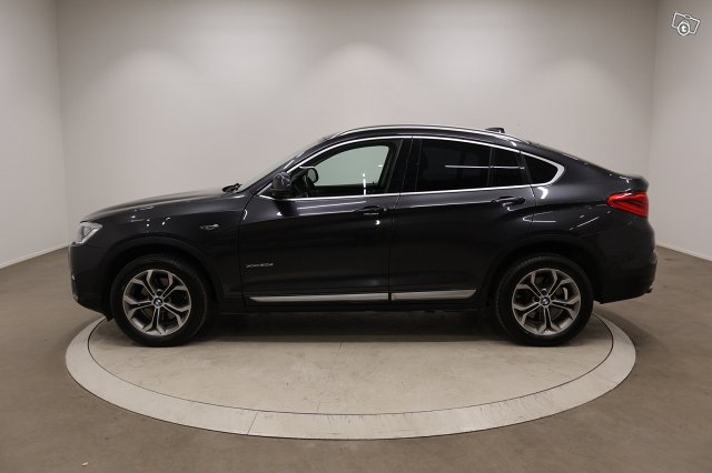 BMW X4 8