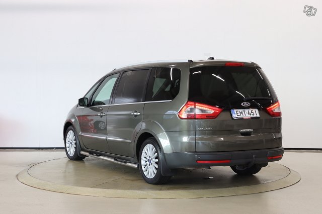 Ford Galaxy 19