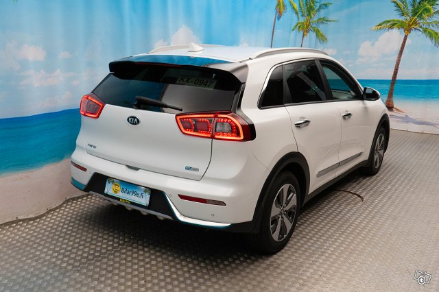 KIA NIRO 5