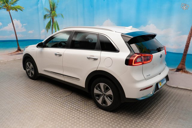 KIA NIRO 6