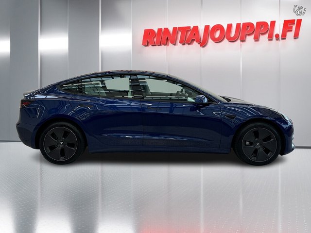 Tesla Model 3 5