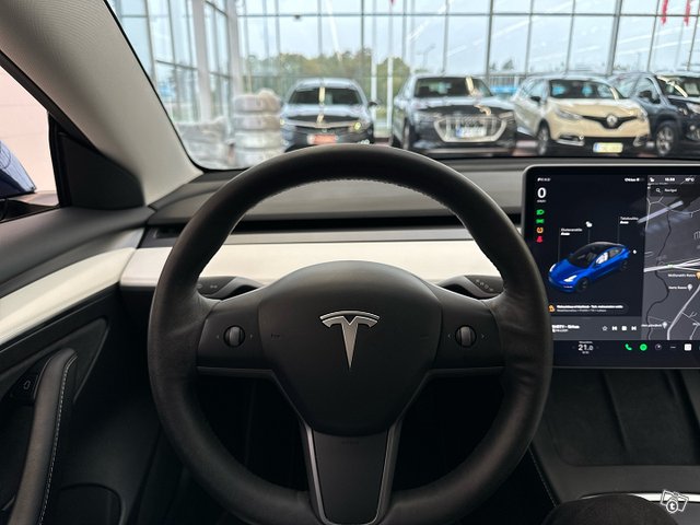 Tesla Model 3 13