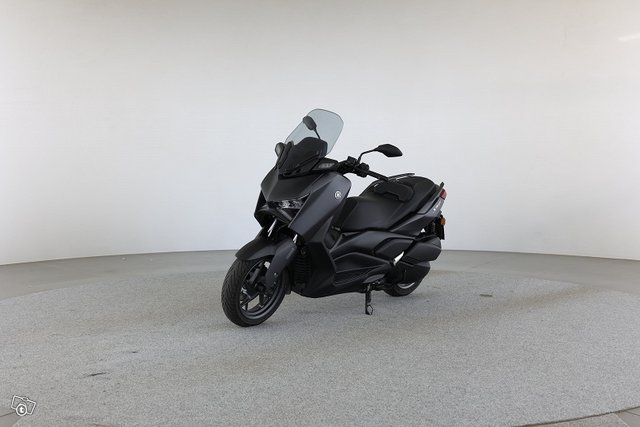 YAMAHA X-Max 3