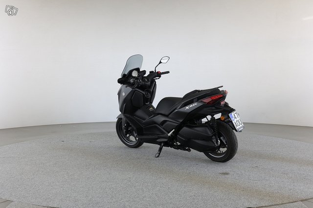 YAMAHA X-Max 5