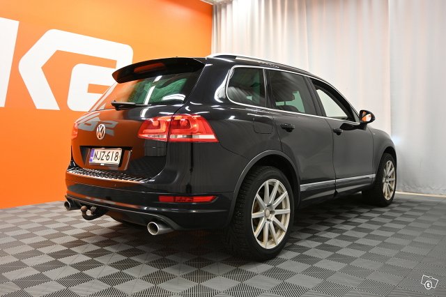 Volkswagen Touareg 7