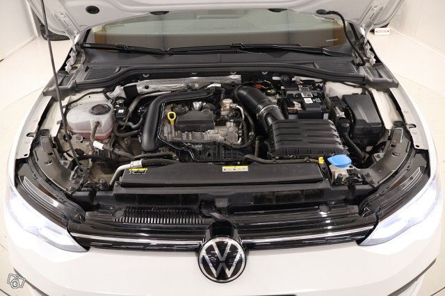 Volkswagen Golf 25