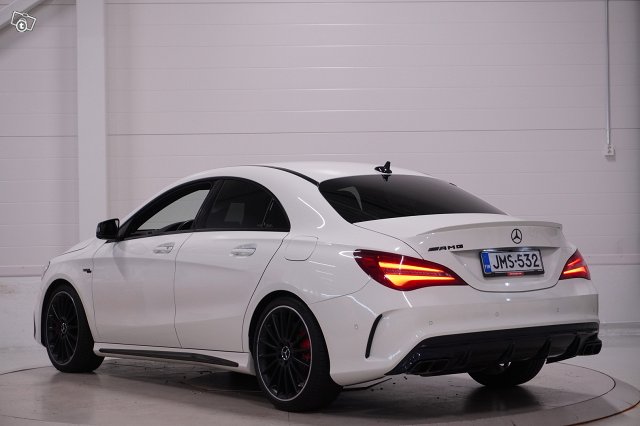 Mercedes-Benz CLA 45 AMG 7