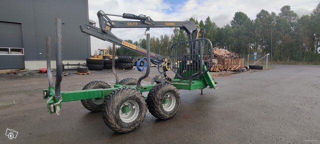 Farma T9 + C6.7 Metsäkärrypaketti 3