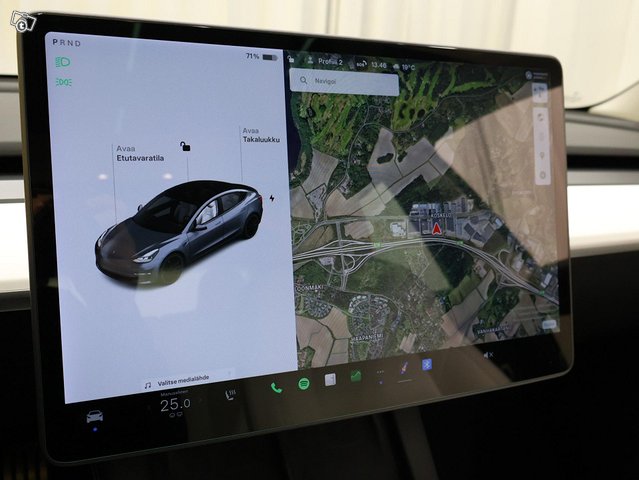 Tesla Model 3 5