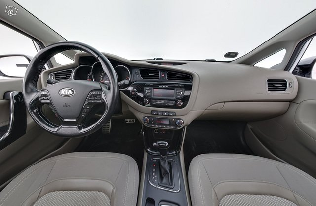 Kia Ceed 11