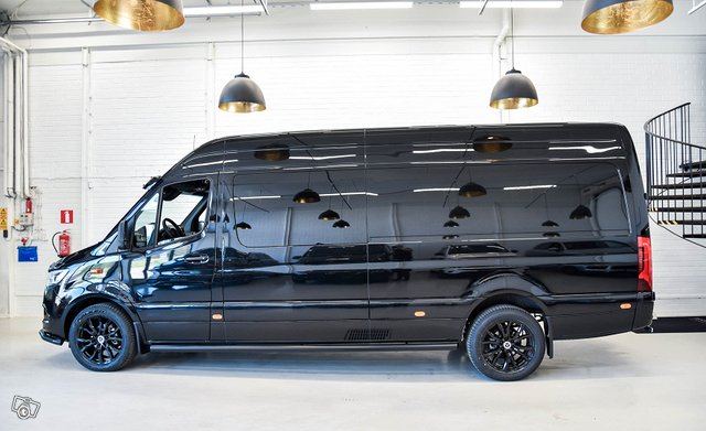 MERCEDES-BENZ SPRINTER 4