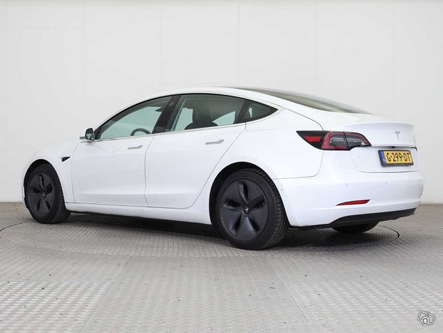 Tesla Model 3 3