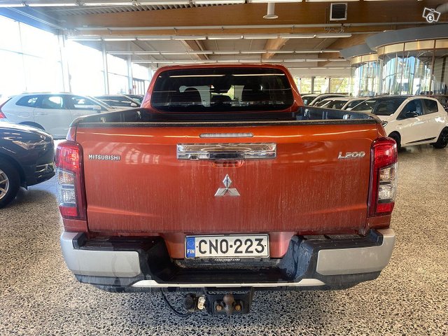 Mitsubishi L200 7