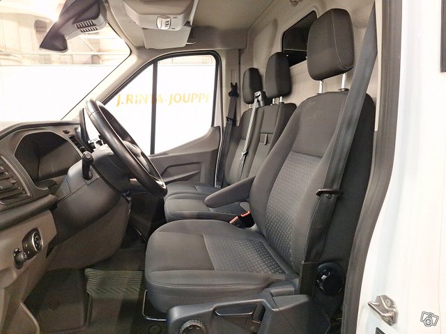 Ford Transit 5