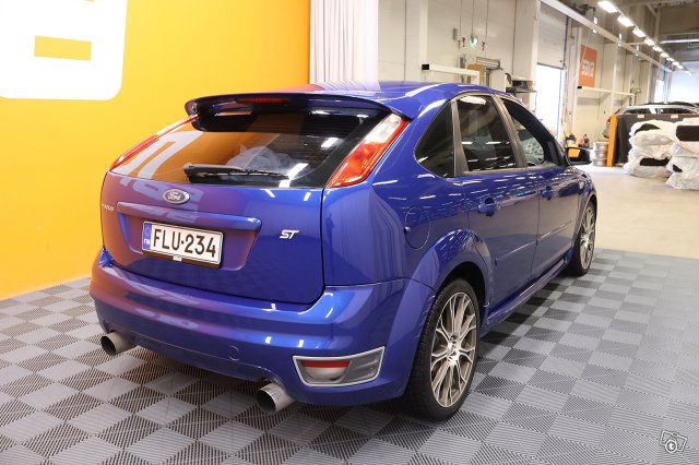 Ford Focus 6