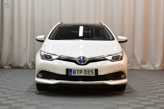 Toyota Auris 2