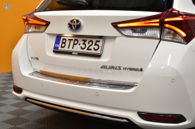 Toyota Auris 9