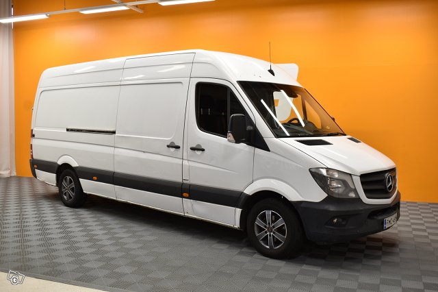 Mercedes-Benz Sprinter 1