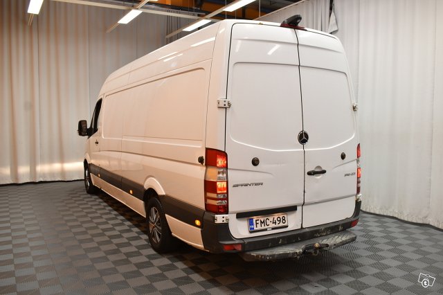 Mercedes-Benz Sprinter 5