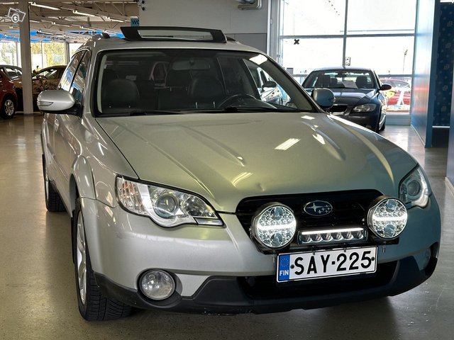 Subaru Legacy 13