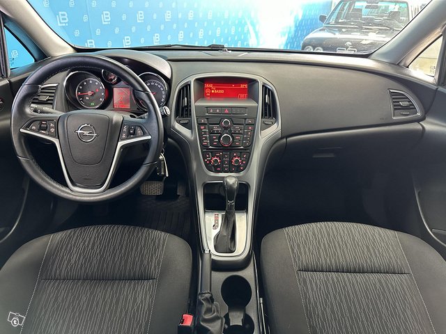 Opel Astra 16