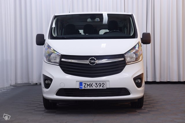 Opel Vivaro 2