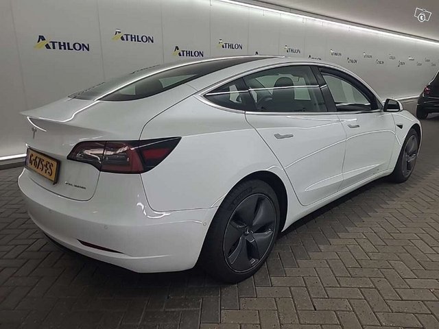 Tesla Model 3 3