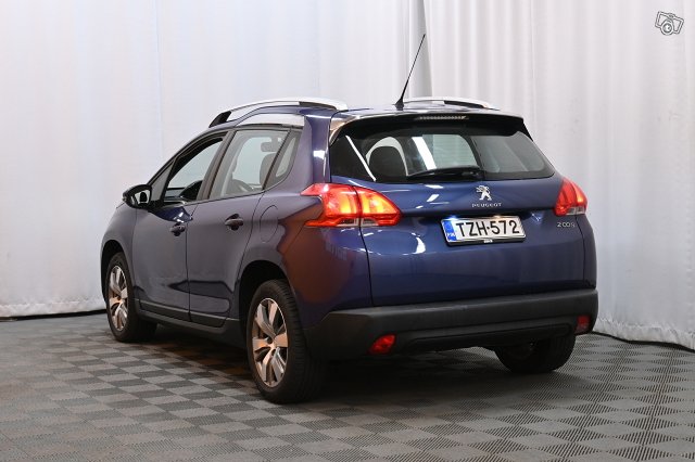 Peugeot 2008 5