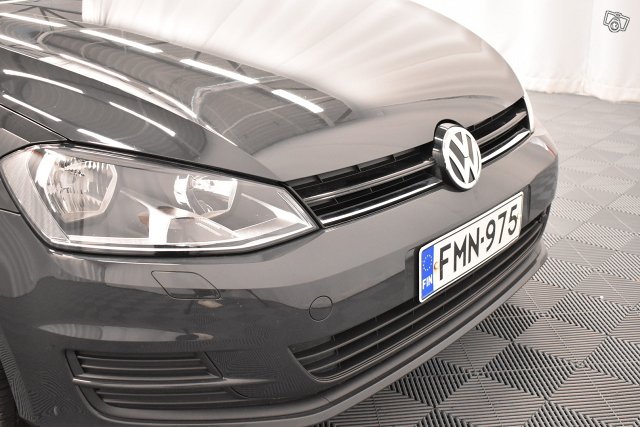 Volkswagen Golf 10