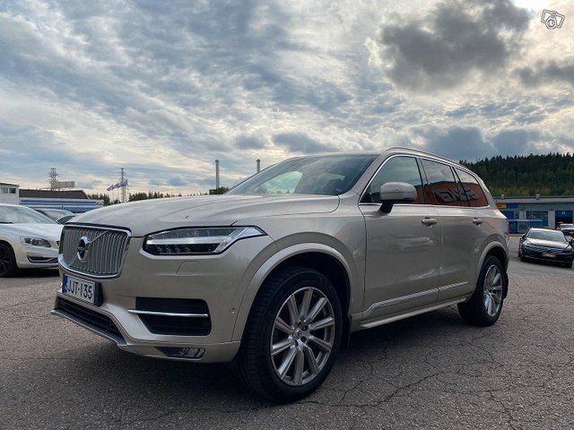 Volvo XC90 2