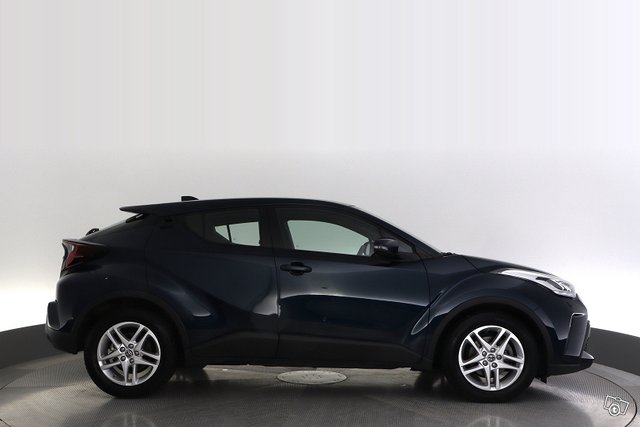 Toyota C-HR 6