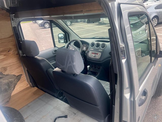 Ford Transit Connect 11