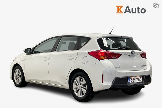 Toyota Auris 2