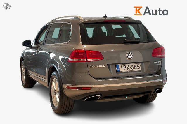 VOLKSWAGEN TOUAREG 2