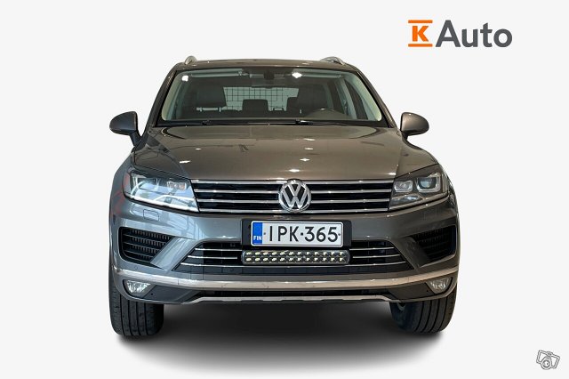 VOLKSWAGEN TOUAREG 4