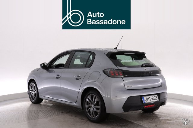 PEUGEOT 208 4