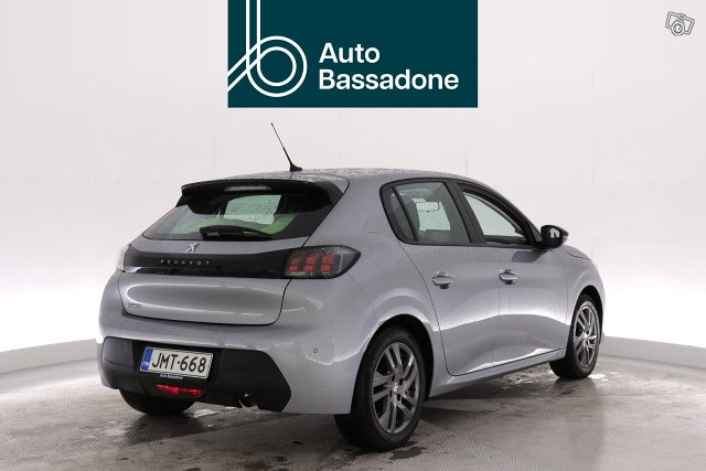 PEUGEOT 208 6