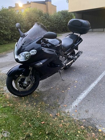 Kawasaki zzr 2