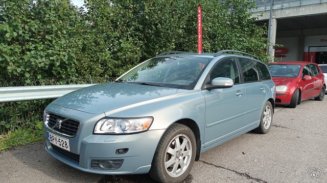 Volvo V50