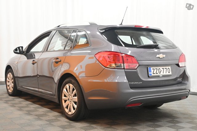 Chevrolet Cruze 4