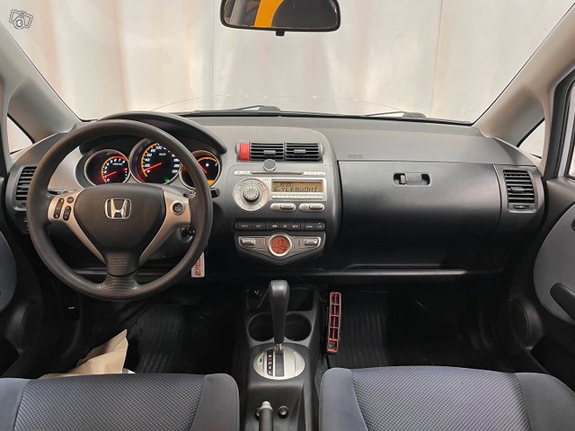 Honda Jazz 9