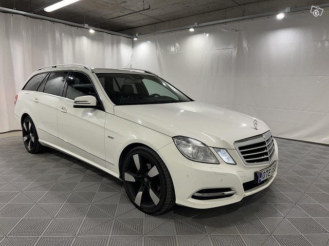 Mercedes-Benz E