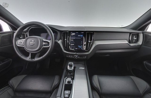 Volvo XC60 11