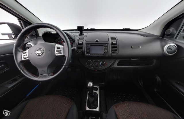 NISSAN Note 8