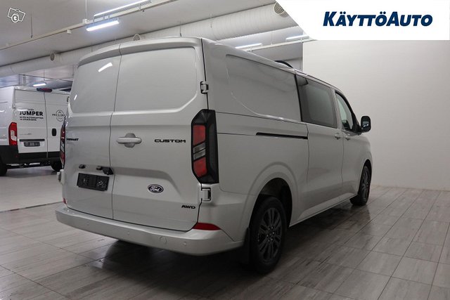 Ford Transit Custom 6