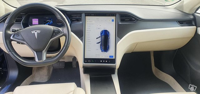 Tesla Model S 3