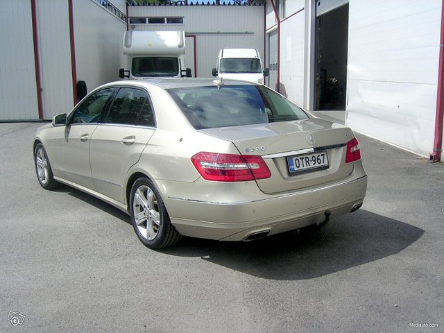 Mercedes-Benz E 3